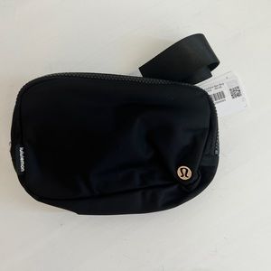 RARE LULULEMON EVERYWHERE BELT BAG